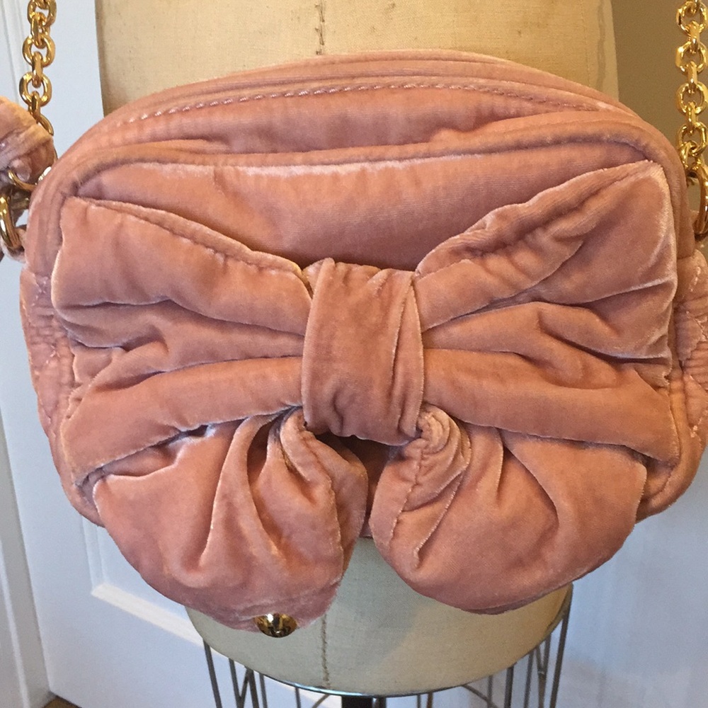 Dusty pink Juicy Couture velvet purse